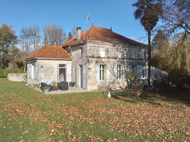 Maison Mirambeau 4 pièce(s) 86 m2 + grenier aménageable — photo 1