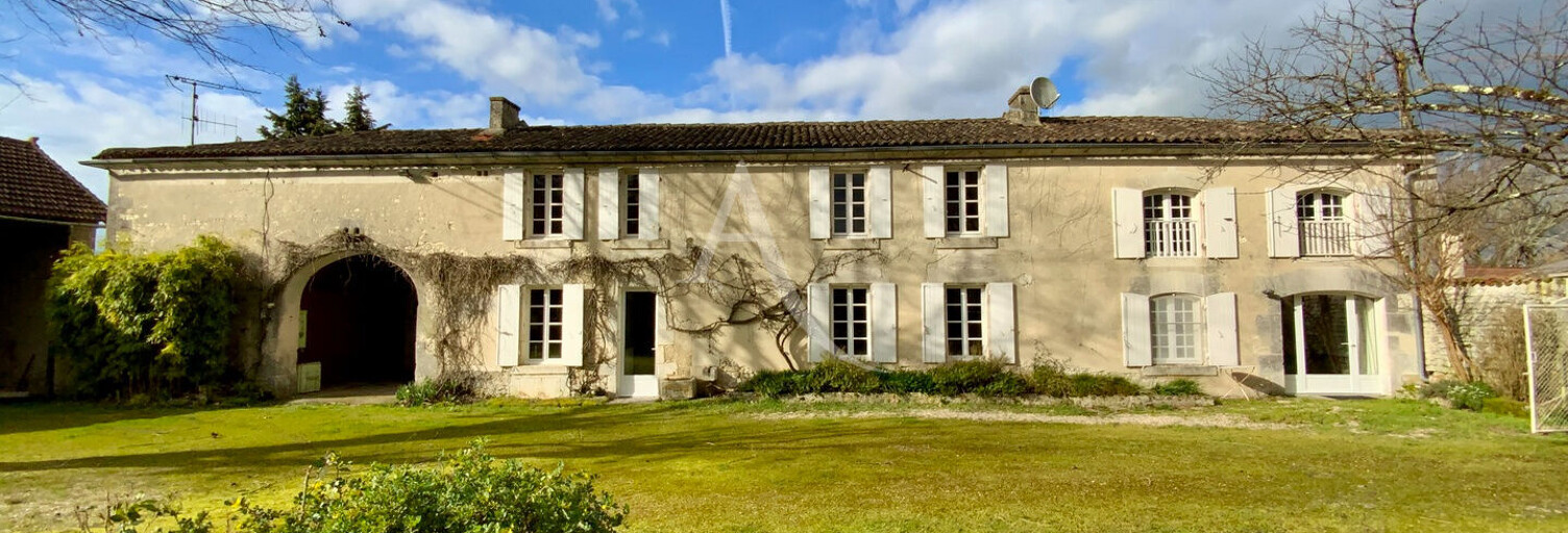 Maison 8 Pièces 340 m² à vendre à Criteuil-la-Magdeleine (16300)