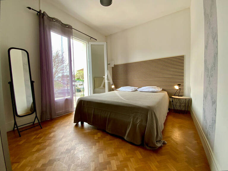 Immeuble Jonzac — photo 1