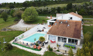 Maison 8 Pièces 300 m² à vendre à Mortagne-sur-Gironde (17120)