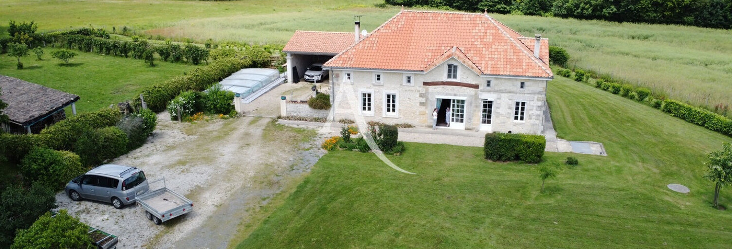 Maison 8 Pièces 266 m² à vendre à Jonzac (17500)