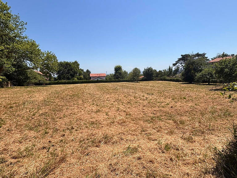 A vendre terrain constructible 2 531 m² à Bassussarry — photo 1