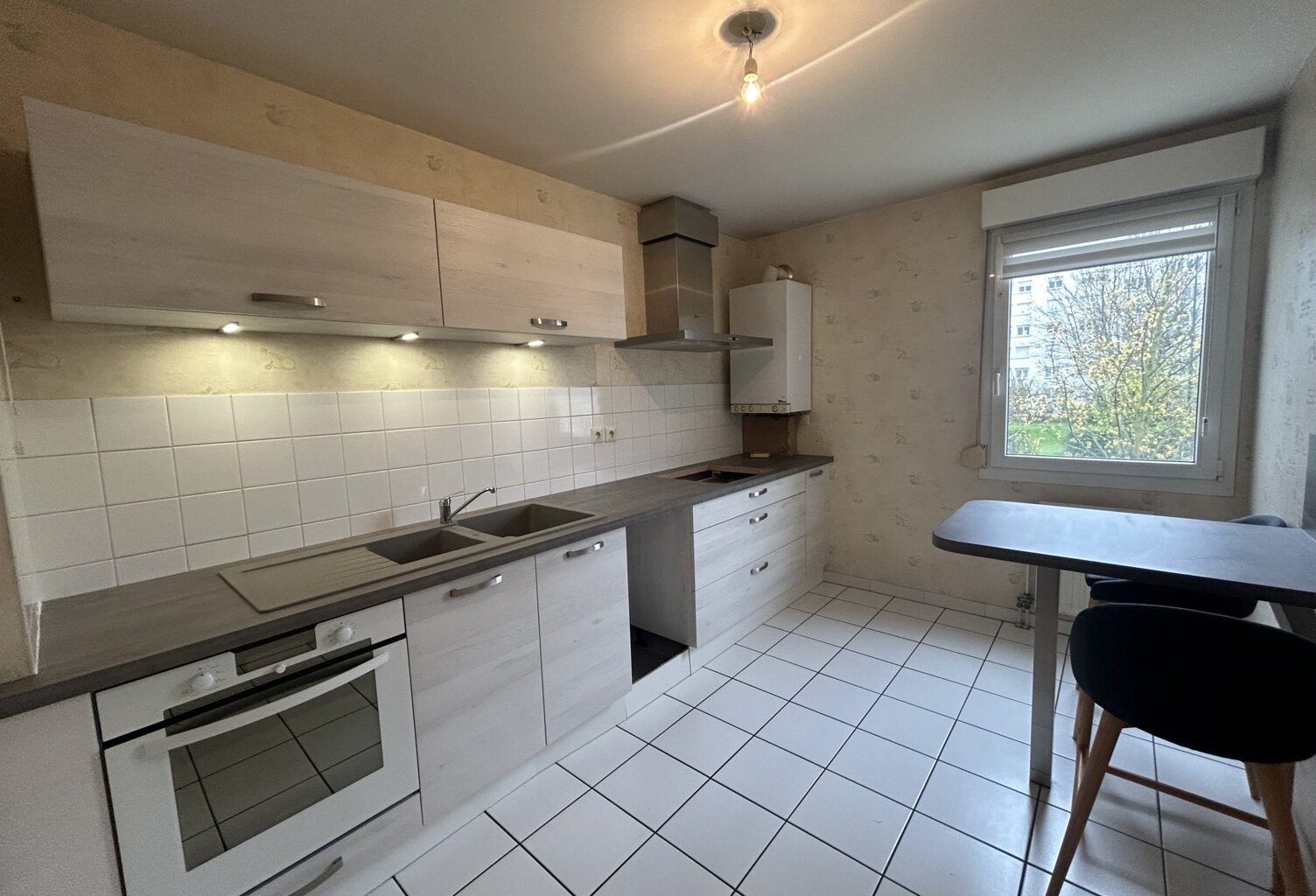Beau type 3 avec garage — photo 1