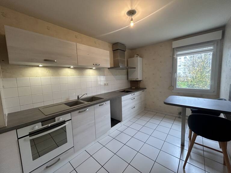 Beau type 3 avec garage — photo 1