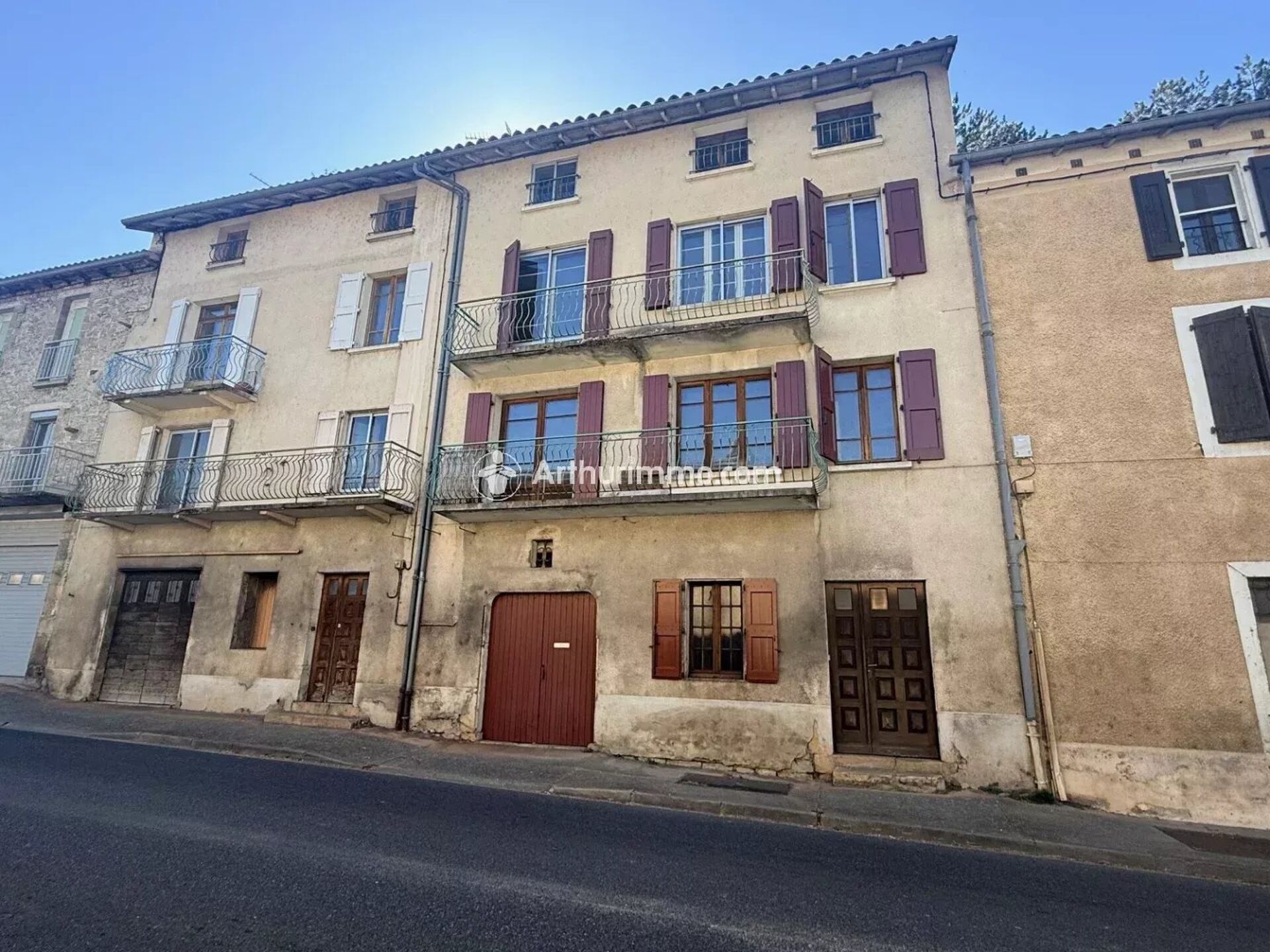Immeuble 6 pièces 120 m² · à Saint-Rome-de-Cernon · 120 m² · 87 500 €