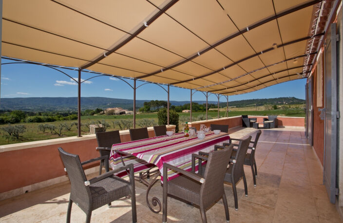 Belle Bastide avec piscine vue panoramique  et oliveraie — photo 2