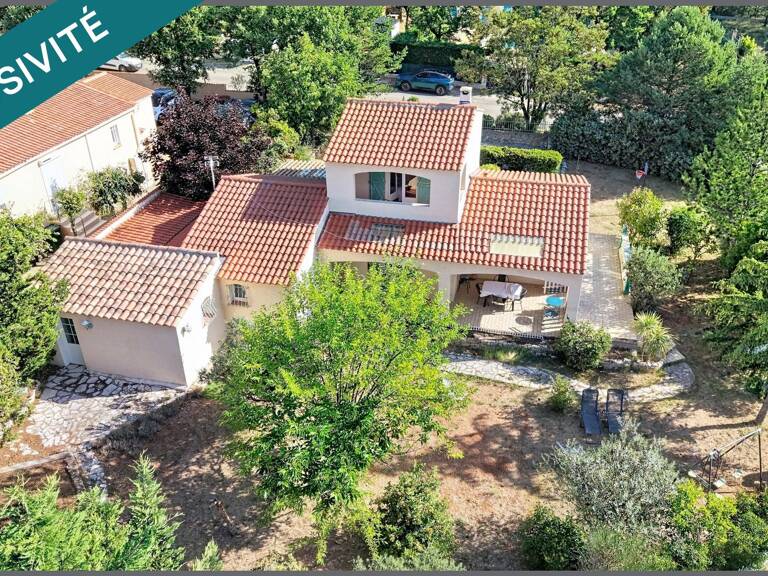 Villa de 105m² sur 915m² de terrain clos — photo 1