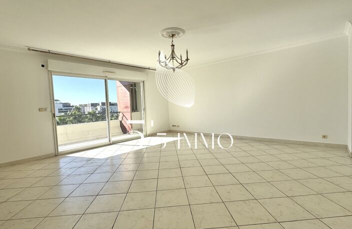 APPARTEMENT 4 PIECES / PLEIN COEUR PORT MARIANNE — photo 2