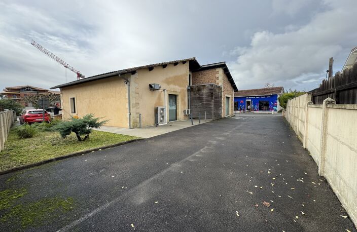 Local commercial emplacement de 1er ordre Gujan Mestras — photo 3