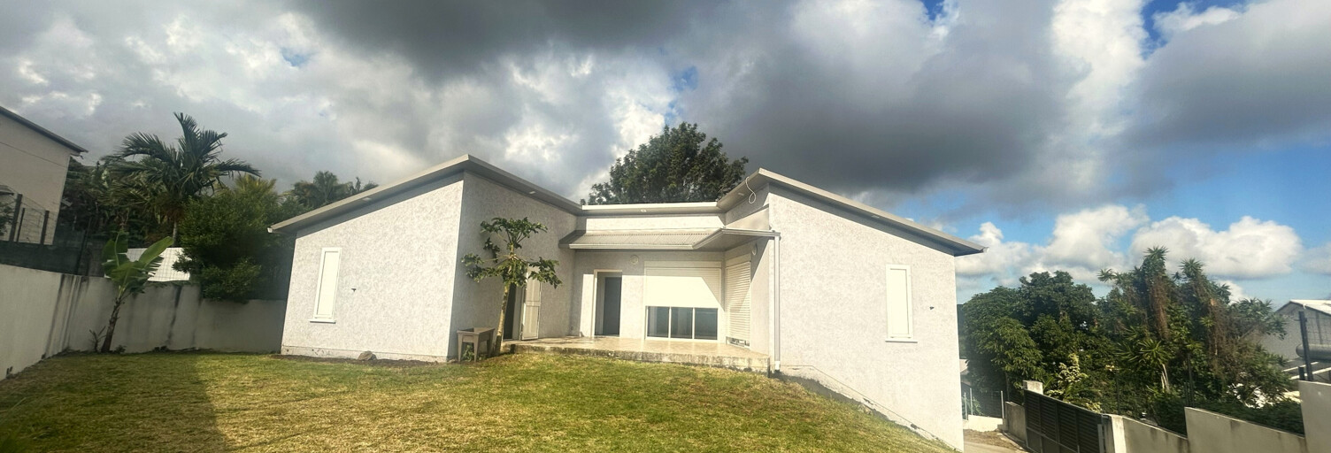 Maison 4 Pièces 94 m² à louer à Saint-Pierre (97432)
