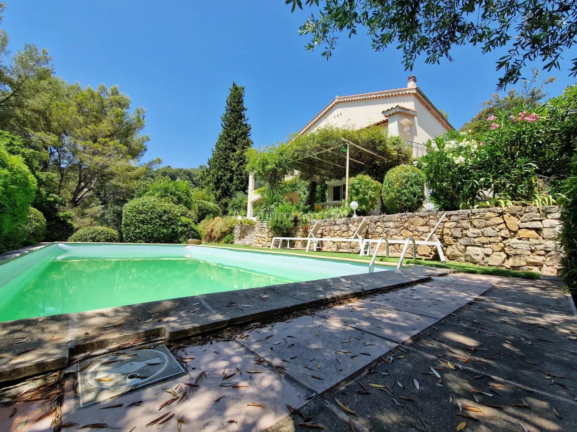 Maison 6 pièces 189 m² · à Draguignan · 189 m² · 485 000 €