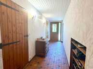 Fermette de caractère de 236 m² avec annexes, garage et grand jardin arboré — photo 4