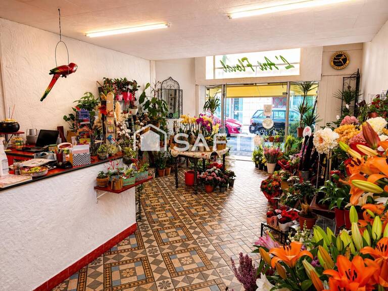 Fonds floral avec Interflora en centre-ville — photo 1