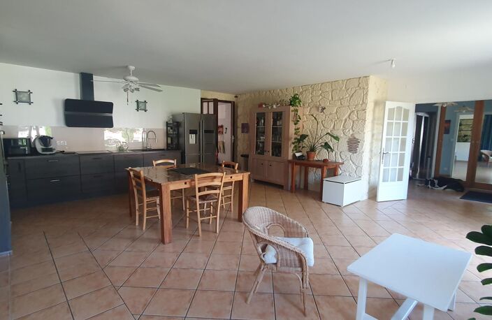 Charmante maison de 225 m² — photo 2