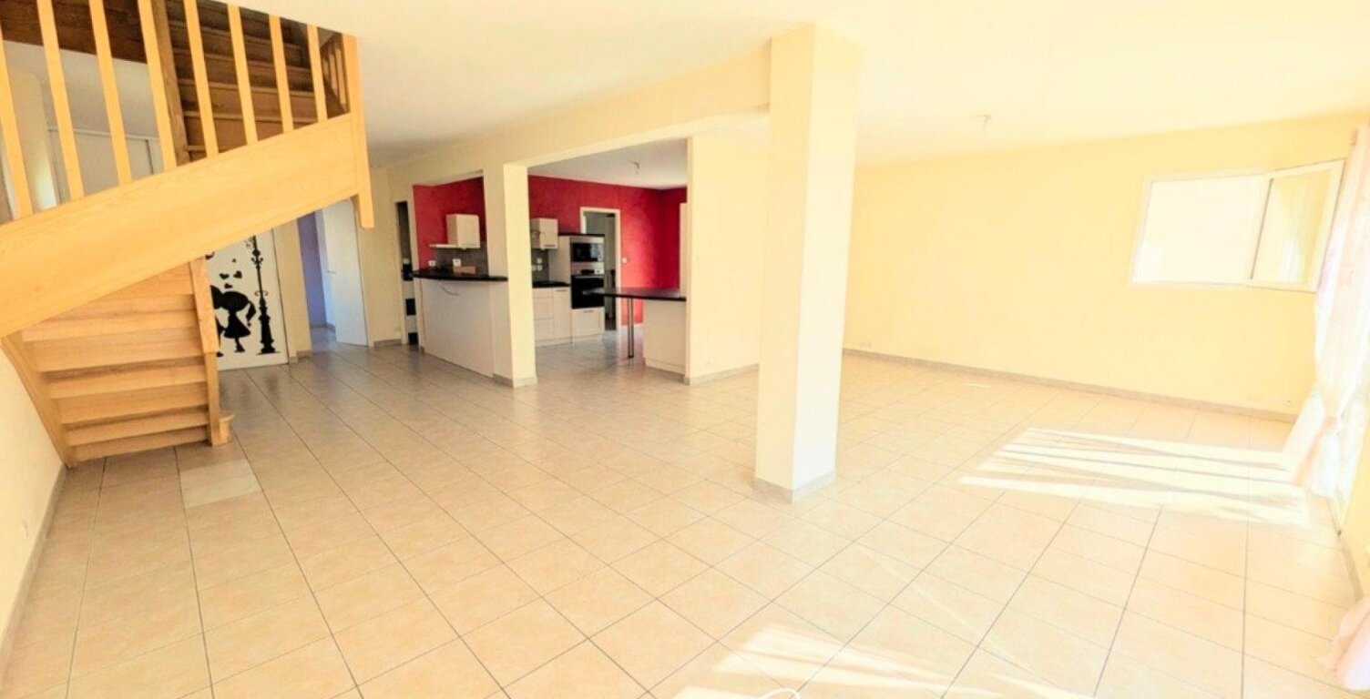 Maison Familiale 131m²-5Pièces-Garage-Terrain519m² — photo 1