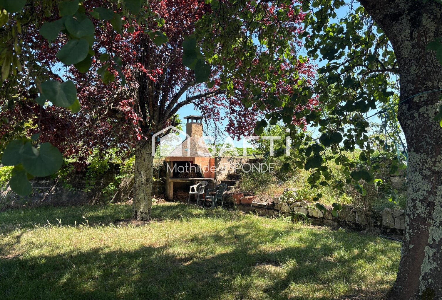 Maison de campagne avec dépendances — photo 1