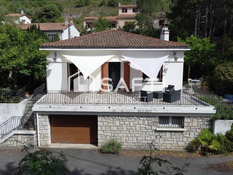 Charmante villa rénovée T4 de 100m² avec grand garage en rez-de-chaussée, grande terrasse avec vue dégagée et jardin. — photo 1