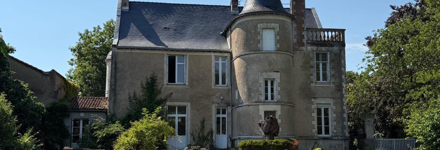 Maison 16 Pièces 460 m² à vendre à Monnières (44690)