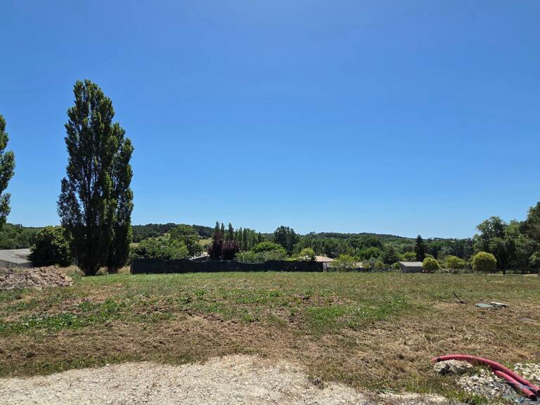 terrain viabilisé, libre constructeur — photo 1