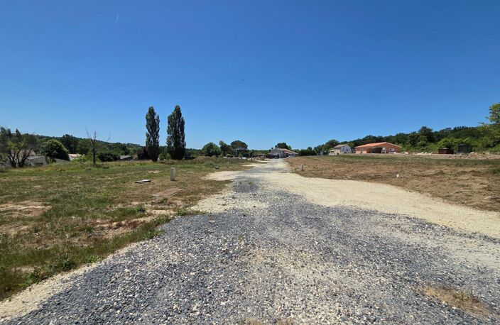 terrain viabilisé, libre constructeur — photo 4