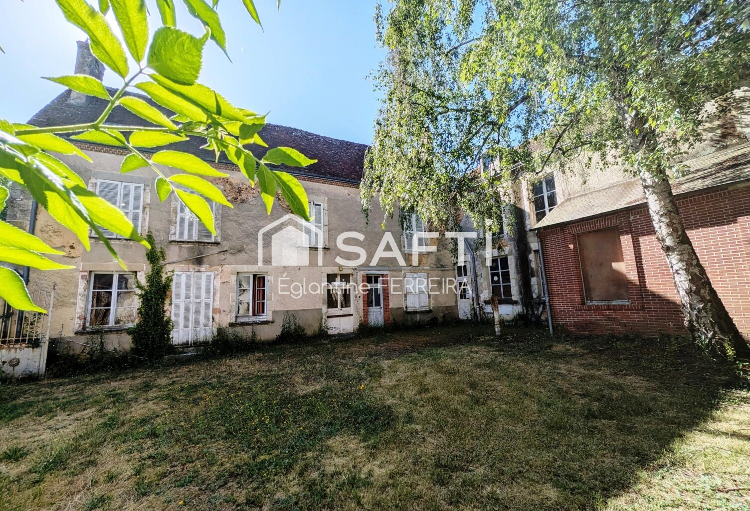 GRACAY, coeur de ville, Hôtel particulier de 400m² environ — photo 1
