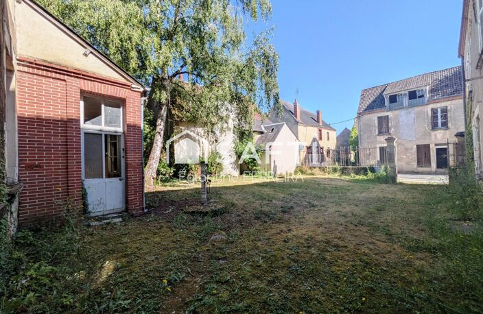 GRACAY, coeur de ville, Hôtel particulier de 400m² environ — photo 4