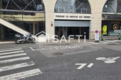 Commerce 18 pièces 530 €