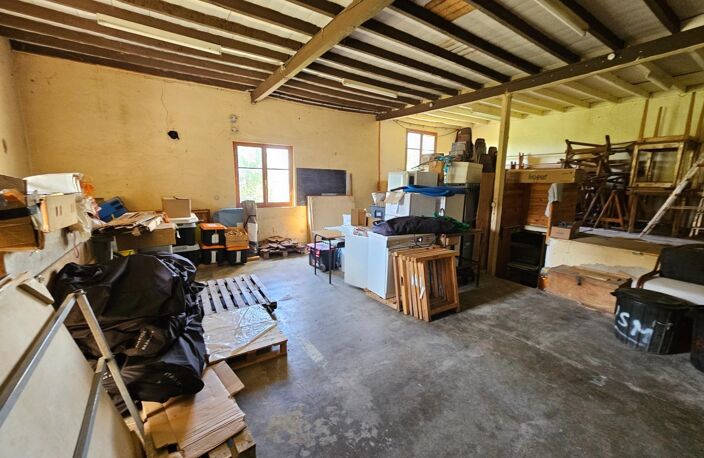Local professionnel 80 m² Mariol idéal Artisan ou stockage — photo 2