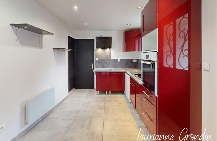 Maison à étage -JUICQ — photo 3