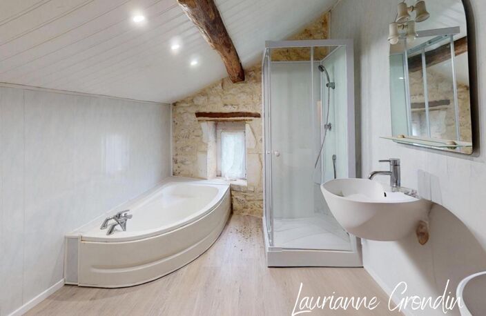 Maison à étage -JUICQ — photo 5