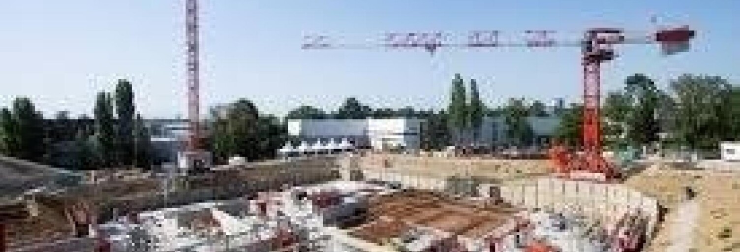 Immeuble  1037 m² à vendre à Fargues-Saint-Hilaire (33370)