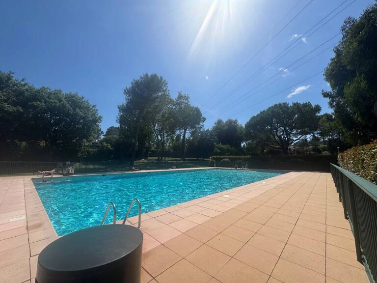 MOUGINS - 3 Pièces — photo 1