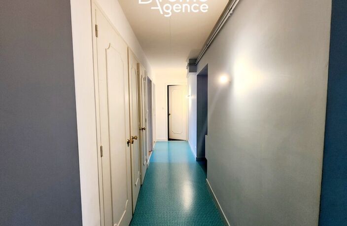 T5 — photo 4