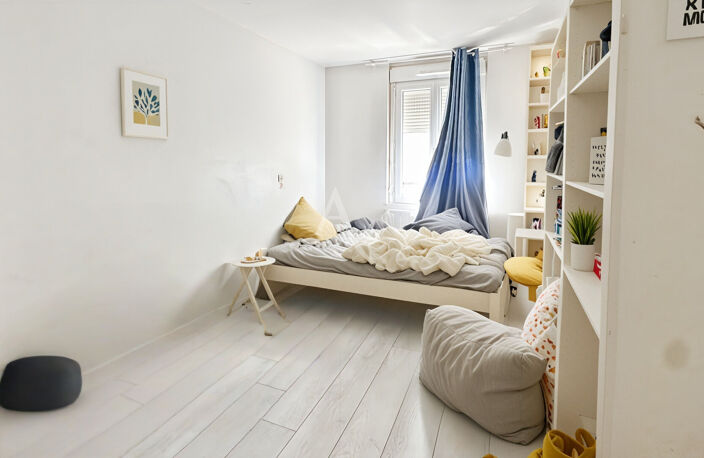 Appartement 4 pièces de 91 m² avec balcon et box à Cergy — photo 4