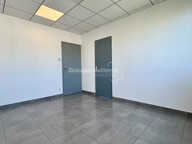 Parc Georges Besse - Local professionnel de 42 m² ? Immeuble L'Altis — photo 3
