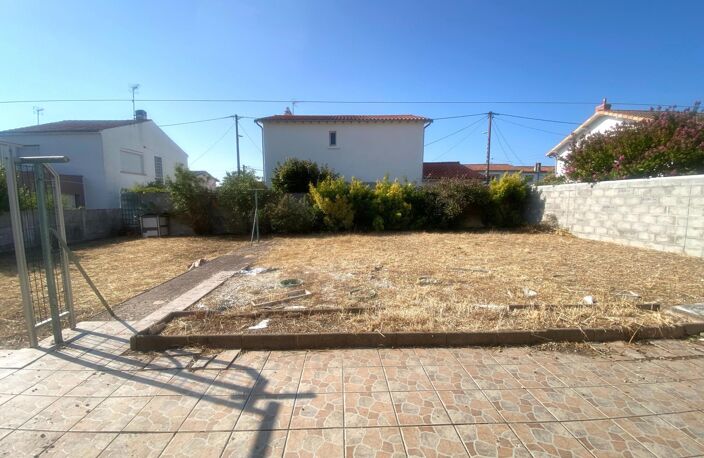 PLEIN SUD SECTEUR RECHERCHE SUR LA ROCHELLE TERRAIN DE 347 M2 AVEC SON GARAGE ! — photo 2