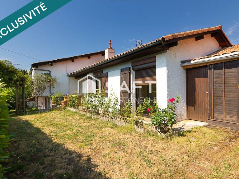 Maison familiale 4 chambres avec grand terrain et garage à Vayres (33870) — photo 1