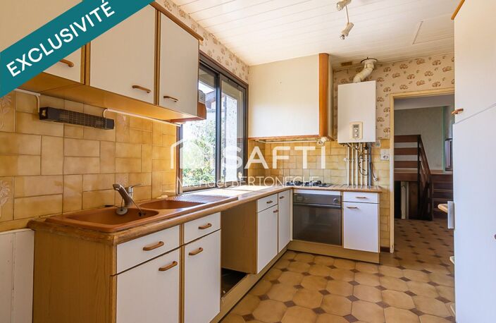 Maison familiale 4 chambres avec grand terrain et garage à Vayres (33870) — photo 4