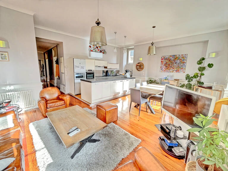 AIX LES BAINS CENTRE, appartement haussmannien à vendre — photo 1
