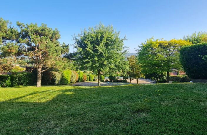 BELLE MAISON FAMILIALE de 225 m2 avec vue panoramique, piscine et appartement indépendant — photo 2