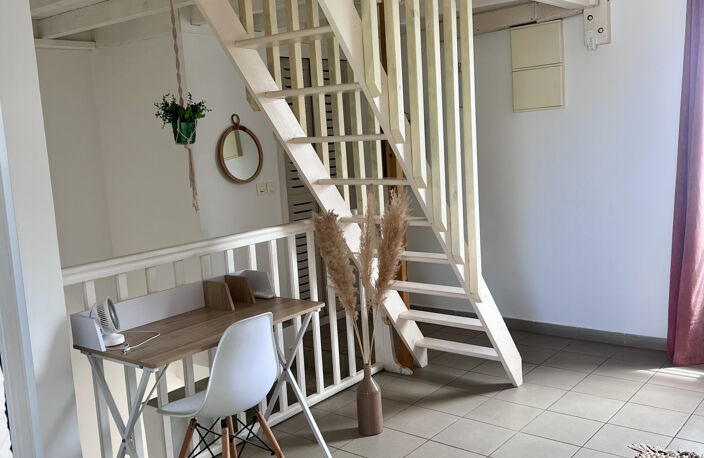 Charmant Studio mezzanine meublé en étage Résidence sécurisé — photo 4