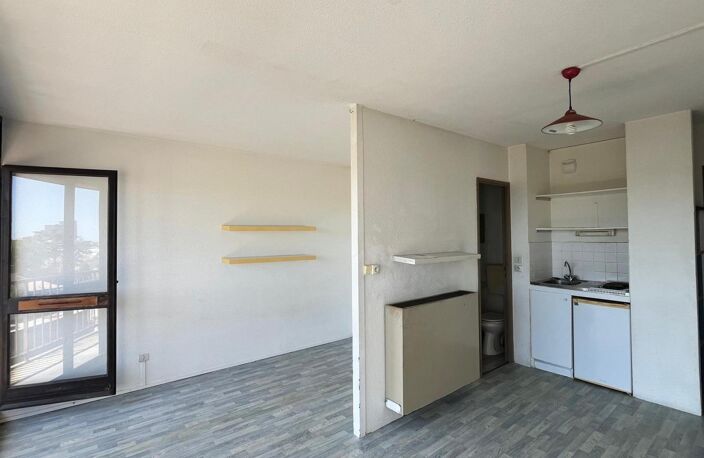 Au coeur de Saint Augustin dans une résidence sécurisée, T1 bis avec balcon — photo 2