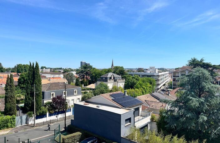 Au coeur de Saint Augustin dans une résidence sécurisée, T1 bis avec balcon — photo 5