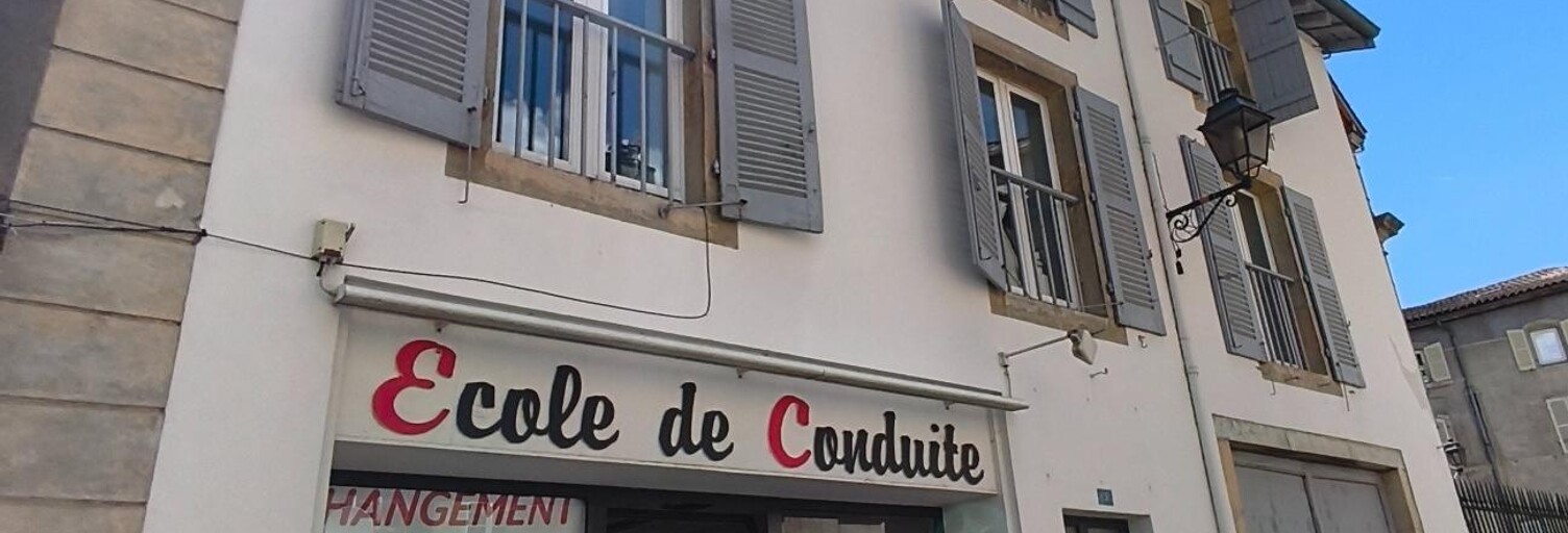 Immeuble  196 m² à vendre à Saint-Amour (39160)