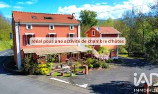 Maison 9 Pièces 242 m² à vendre à Jumeaux (63570)