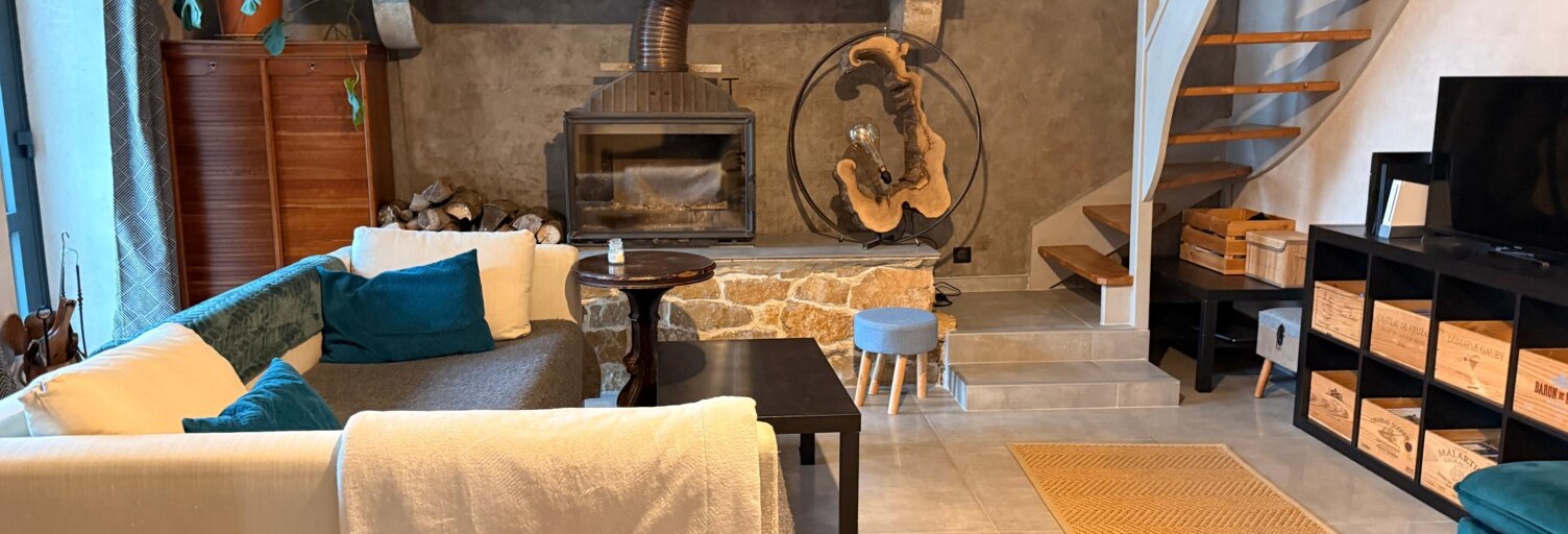 Maison 7 Pièces 209 m² à vendre à Velleguindry-et-Levrecey (70000)