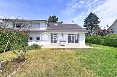 Maison de 105 m2 au sol avec jardin 376 m2 dans le quartier du VILLAGE ANGLAIS — photo du bien