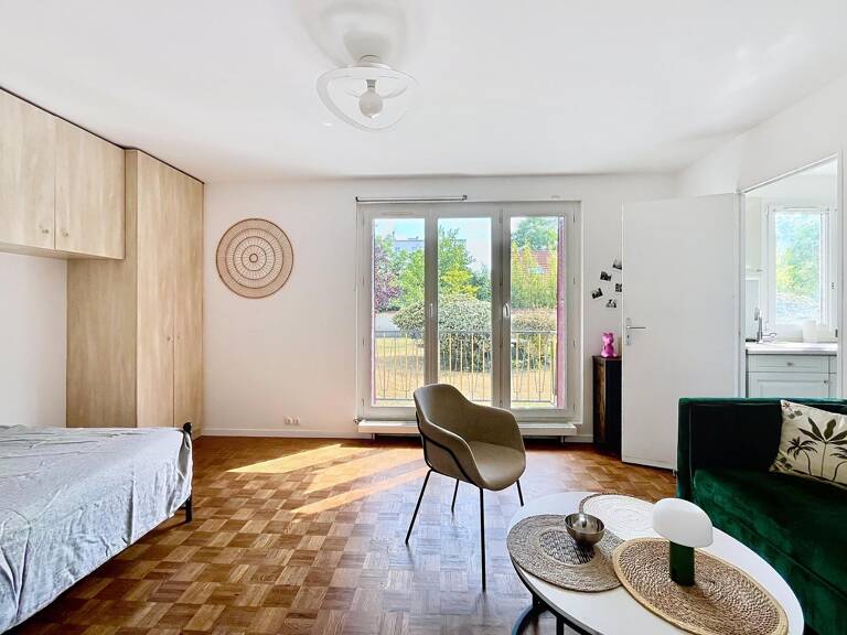 Studio sans vis-à-vis, proche RER et commerces — photo 1