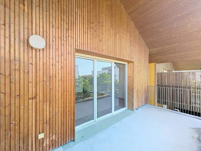 Charmant Appartement T3 avec terrasse et parking — photo du bien