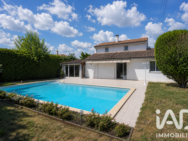Vente Maison/villa 7 pièces — photo 1